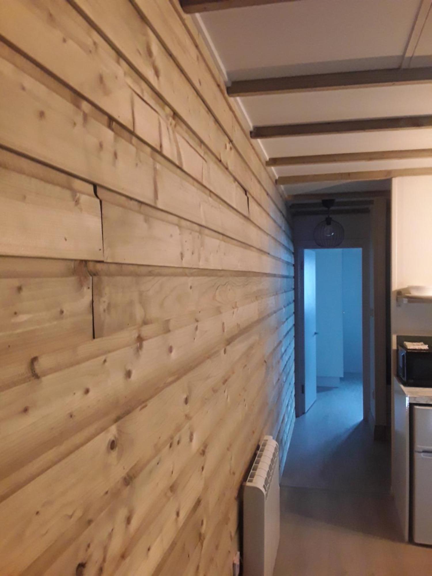 The Lodge Guesthouse Brittas Экстерьер фото